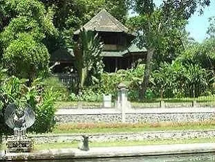 ホリデーパーク Tirtagangga Water Palace Karangasem